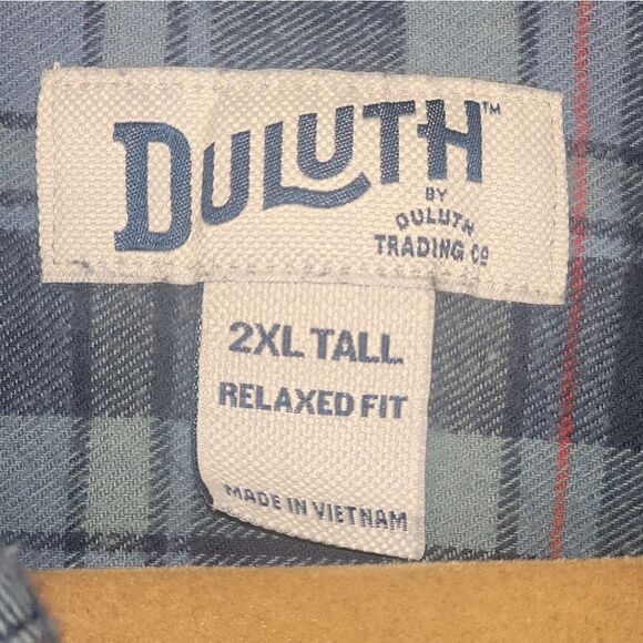 Duluth Trading Company Flannel Buttom up long sleeve shirt - Picture 3 of 3